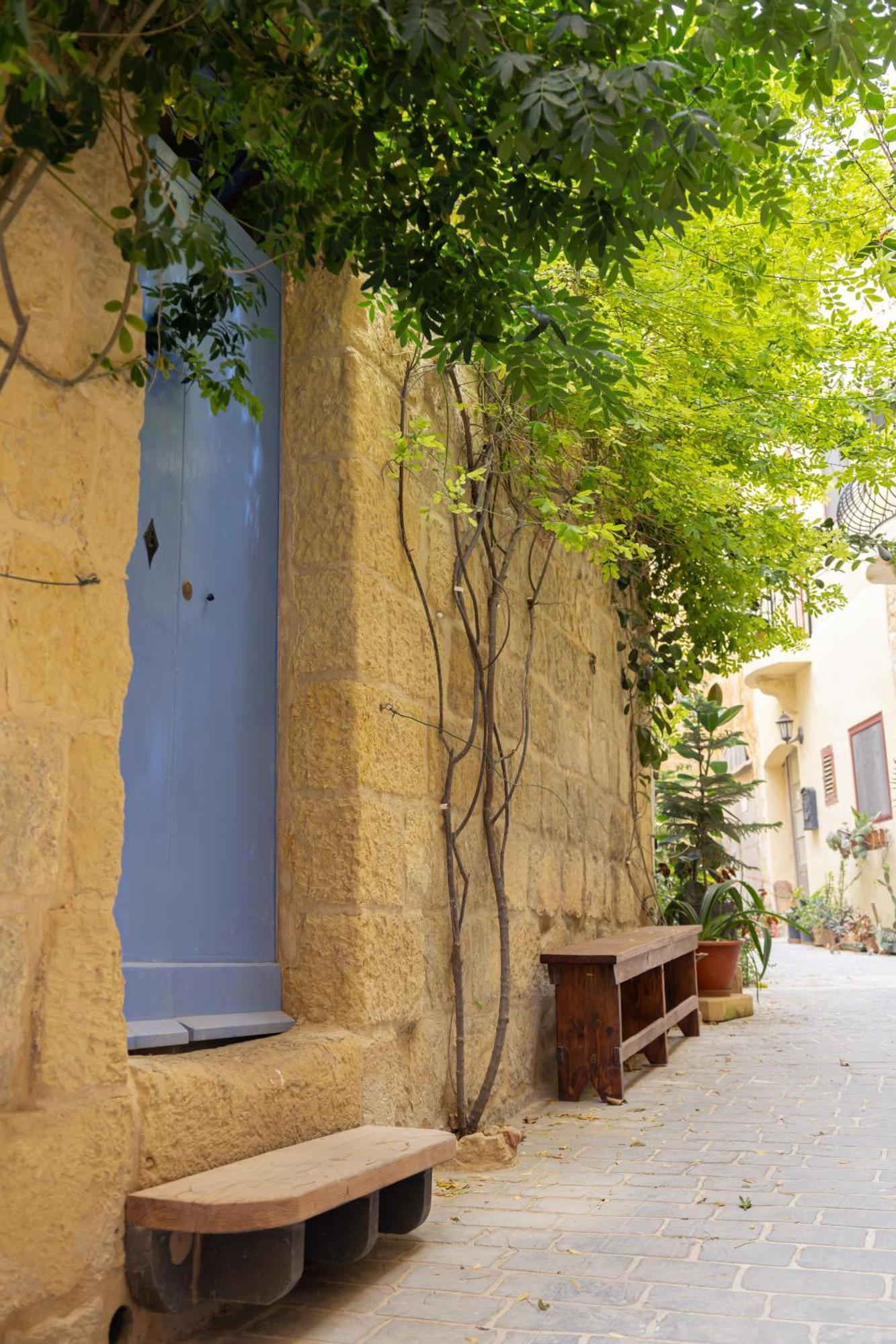 Historic Hideaways - 900 Year Old Converted Studios Victoria Exterior foto